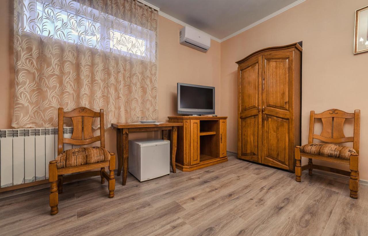 Готель «Вишневий Сад» Mukatjevo Eksteriør billede